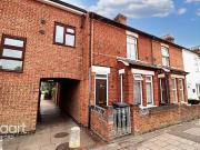 2 bedroom terraced house for sale in Roff Avenue,...