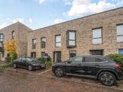 2 bedroom terraced house for sale in Rosebay Gardens,...