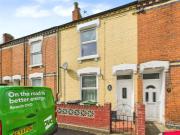 2 bedroom terraced house for sale in Salisbury Road,...