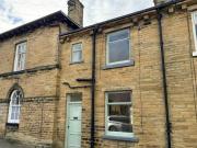 2 Bedroom Terraced House For Sale In Saltaire, Shipley