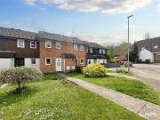 2 bedroom terraced house for sale in Shingle Close,...