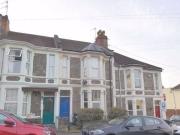 2 bedroom terraced house for sale in Upton Road...