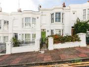 2 bedroom terraced house for sale in Victoria Street,...