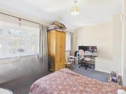 2 bedroom terraced house for sale in Wentworth Avenue,...