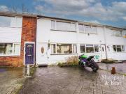2 bedroom terraced house for sale in Woolaston Avenue,...