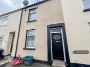 2 bedroom terraced house to rent
