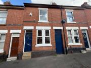 2 bedroom terraced house to rent