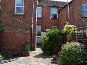 2 bedroom terraced house to rent