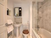 2 bedroom terraced house to rent