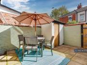 2 bedroom terraced house to rent