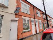 2 bedroom terraced house to rent 2 bedroom terraced house to rent