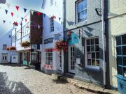 2 bedroom terraced house to rent