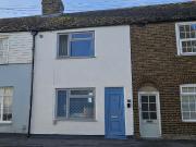 2 bedroom terraced house to rent