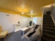 2 bedroom terraced house to rent