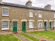 2 bedroom terraced house to rent
