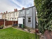 2 bedroom terraced house to rent