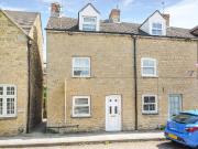 2 bedroom terraced house to rent