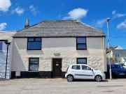 2 Bedroom End Of Terrace House