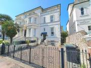 2 bedroom town house for rent in Burlington Place,...