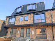 2 bedroom town house for rent in Hatfield Road, St....
