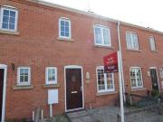 2 bedroom town house for rent in Station Road Castle...