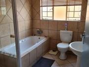 2 Bedroom Townhouse For Sale in Amberfield Ridge