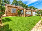 2 Bedroom Townhouse in Weltevreden Park