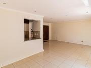 2 Bedroom Townhouse in Melrose