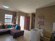 2 Bedroom Townhouse in Port Elizabeth Central