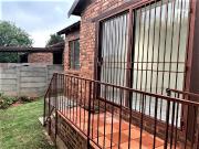 2 Bedroom Townhouse in Weltevreden Park