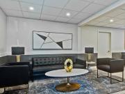 2 Bedroom Townhouse Premium 200 Lynnview Rd SE Renovated Sui