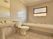 2 Bedroom townhouse sectional rented in Bergbron, Roodepoort 2 Bedroom townhouse sectional rented in Bergbron, Roodepoort