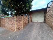 2 Bedroom Townhouse Rented in Hennopspark