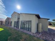 2 Bedroom Townhouse To Let in Waterval East