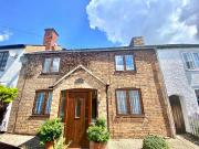 2 bedroom townhouse to rent