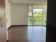 2 Bedroom Unfurnished Condo for Rent with Parking at La...