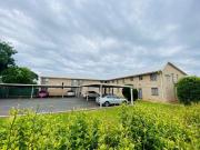 2 BEDROOM UNIT CLOSE TO CBD