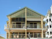 2 Bedroom unit in the heart of Cotton Tree