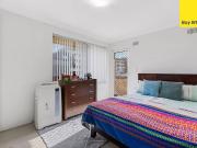 2 BEDROOM UNIT LOCATED CLOSE TO ALL AMENITIES