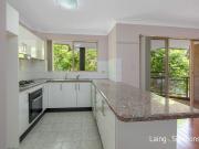 2 Bedroom unit located in Westmead with Transport at...