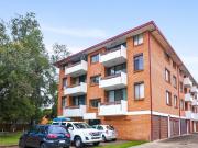 2 Bedroom Unit St Marys CBD !