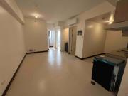 2 Bedroom Unit w/ Parking FOR RENT in Allegra Garden...