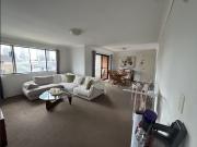 2 BEDROOM UNIT WITH 2 MINUTE WALK TO THE BEACH!