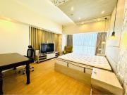 2 Bedroom with Balcony One Shangrila Place Condo For...