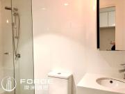 2 Bedrooms 1 Bathroom 1 Carpark Beside Melbourne Central...