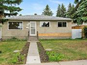 2 Bedrooms, 2 Full Bathrooms House