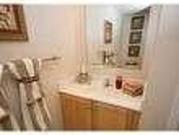 2 bedrooms Apartment Large & Bright. Parking Available!
