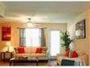 2 bedrooms Apartment Nestled in the heart of North...
