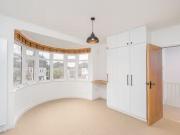 2 bedrooms Apartment or flat to rent in Stanley Avenue,...