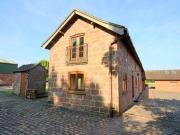2 Bedrooms Barn conversion for rent in Fair Oak Grange,...